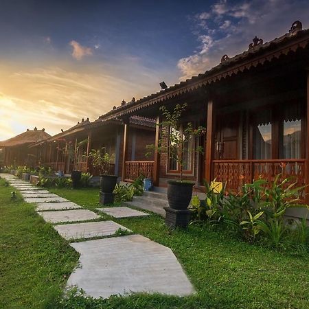Balkondes Majaksingi Jasamarga Magelang Exterior foto