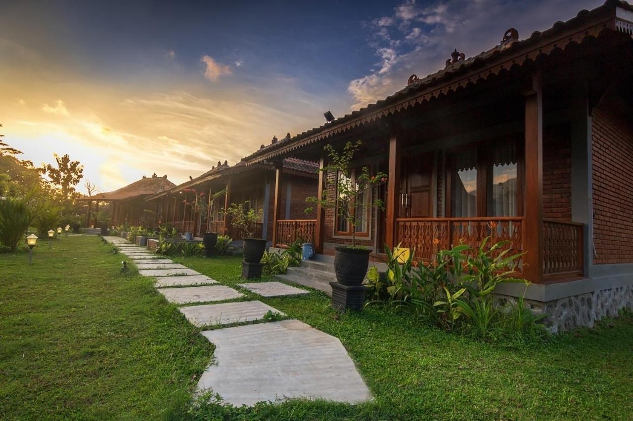 Balkondes Majaksingi Jasamarga Magelang Exterior foto